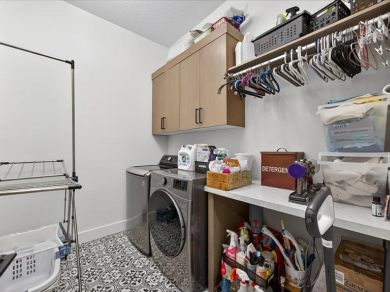 4718 E Goldstone Dr — Photo 28