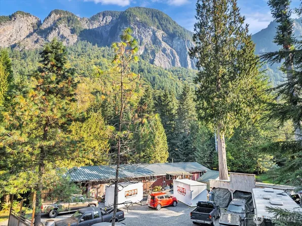 7822 Moon Valley Road SE, North Bend, WA 98045