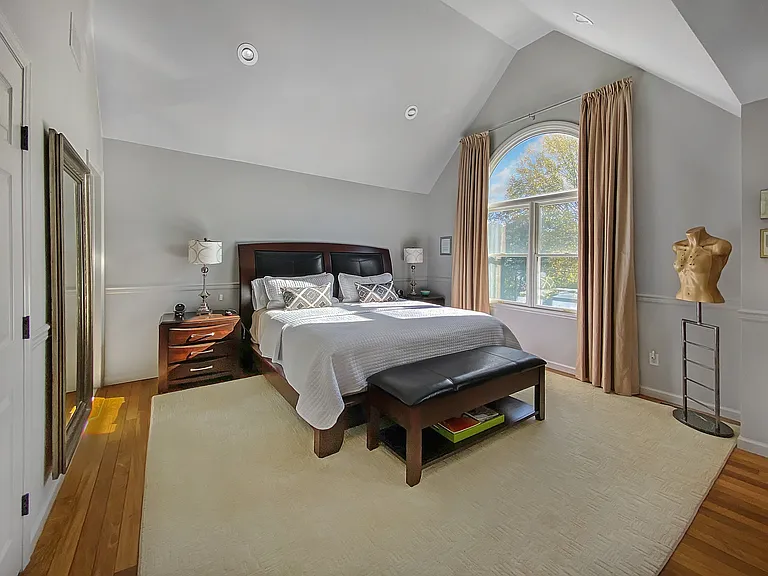 63 Shinnecock Hills Rd — Photo 11