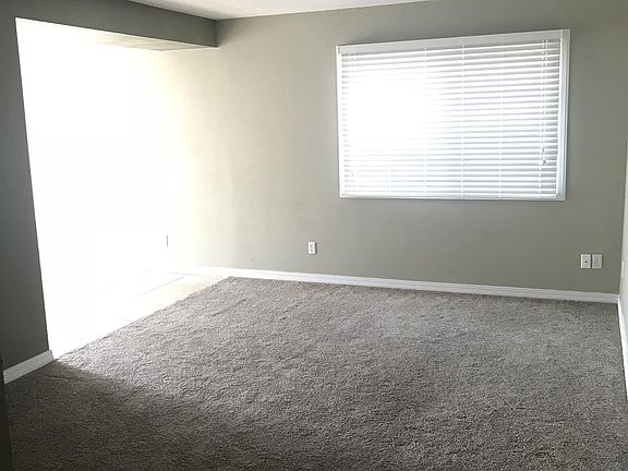 2nd image of 1203 Prairie Heights Ave APT 3