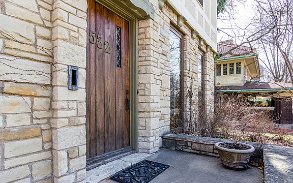 2nd image of 532 N Oak Park Ave