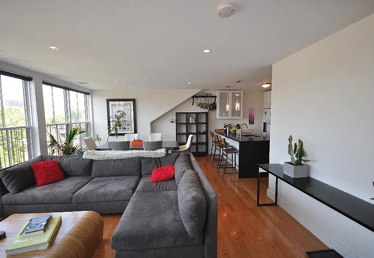 658 Massachusetts Ave #3 — Photo 4