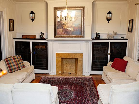 Living room.