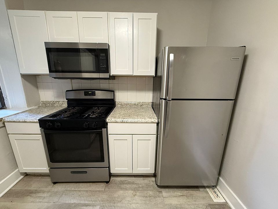 1st image of 409 54th St #B1e
