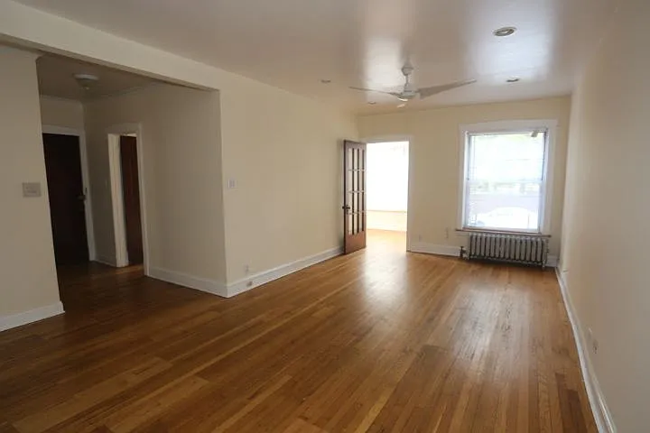 1258 W Montrose Ave #2 — Photo 7