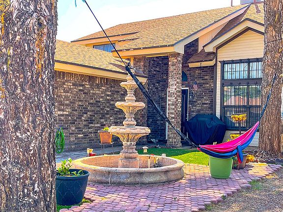 4th image of 1722 Leroy Bonse Dr