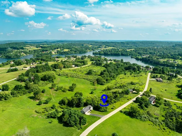 L576 Netherlands Dr, La Valle, WI 53941
