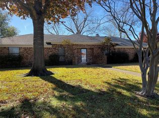 520 Estate Ln, Terrell, TX 75161