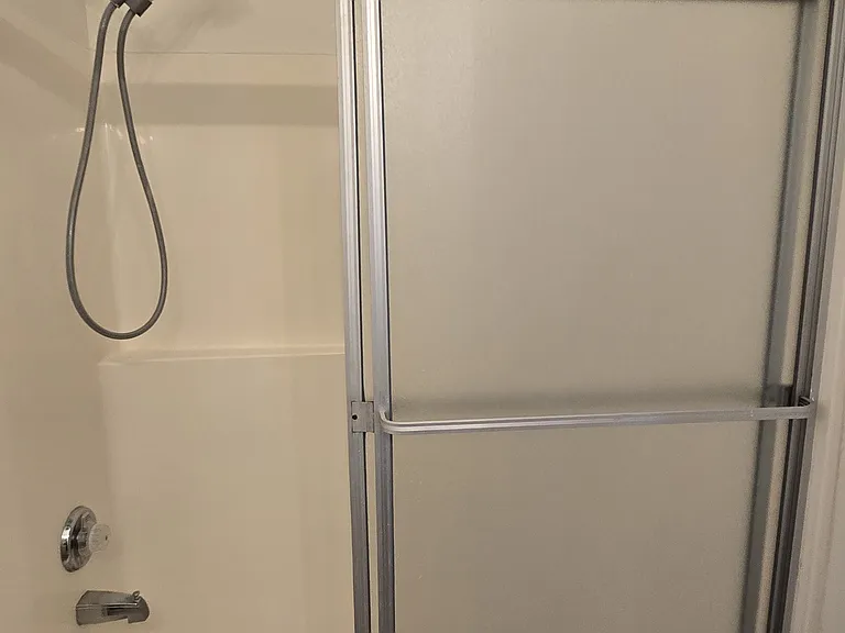 1049 Linden Ave #7 — Photo 12
