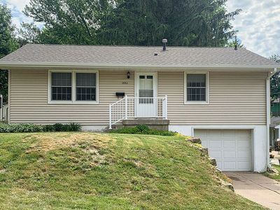 1886 Floraview Dr, Dubuque, IA, 52001