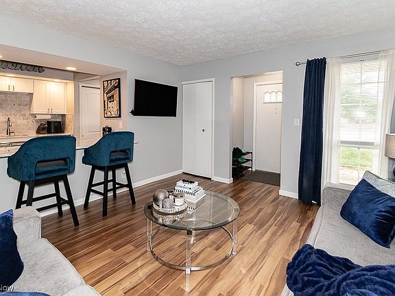 4th image of 7990 Colonial Dr APT C