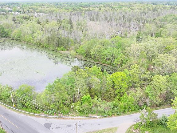 4th image of 2738 Jackson Rd