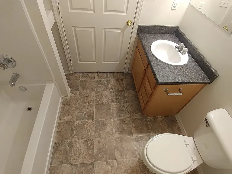 1017 Alvarado Dr SE — Photo 10