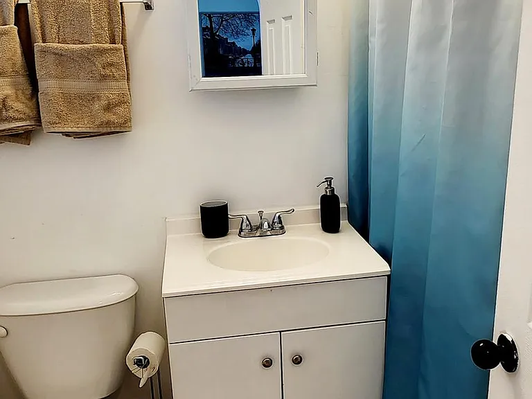 2305 Monroe St #8 — Photo 7