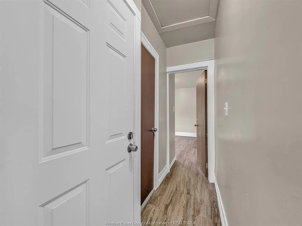2 bed, $1,400 — Photo 2