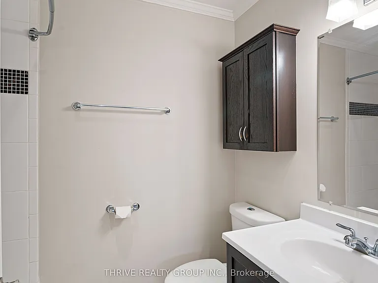 624 Mornington Ave — Photo 12