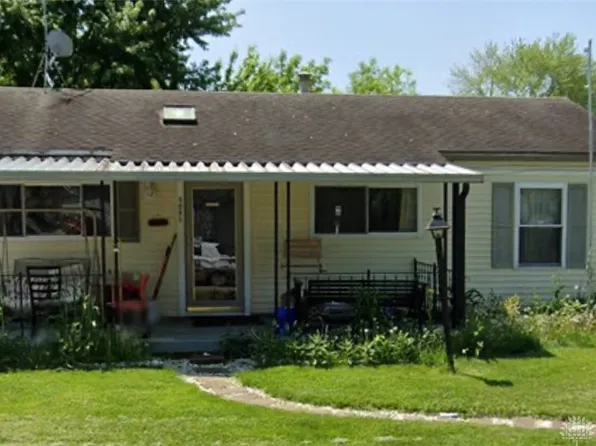 1661 Hartley Ave, New Carlisle, OH 45344