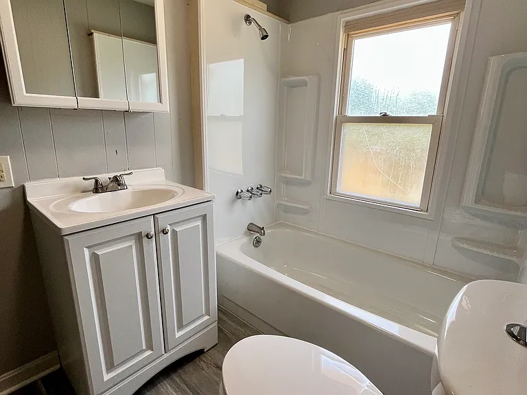705 McGowan Ave #5 — Photo 8