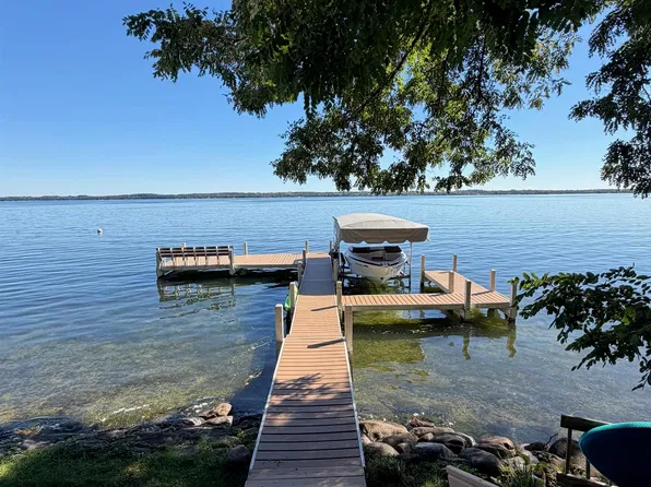 N4756 N Lakeshore Dr, Princeton, WI 54968