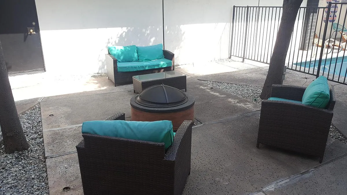 2 bed, 900 sqft, $2,195 — Photo 4