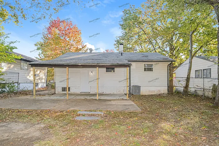 205 McAlpine Dr — Photo 11