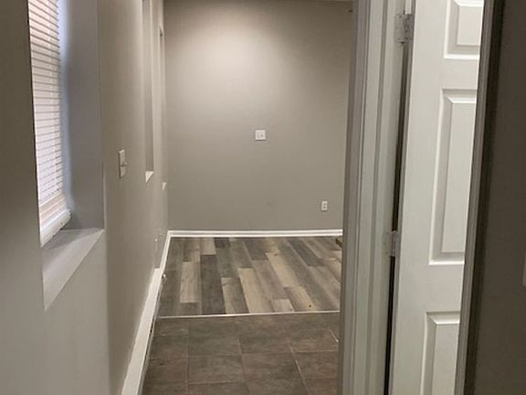 5th image of 2013 Hart Ln Floor 1