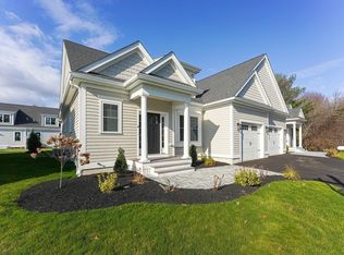 14 Damon Rd #18, Medfield, MA 02052