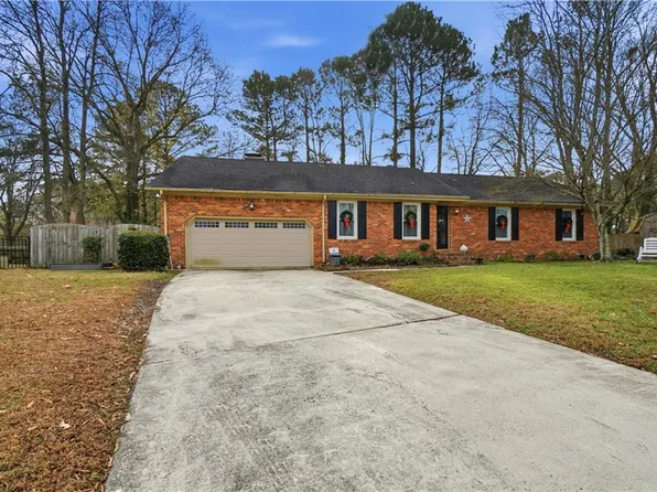 992 Larkaway Ct, Virginia Beach, VA 23464