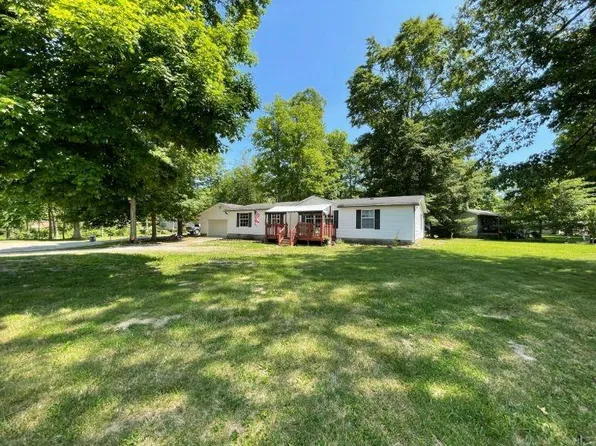 7016 Pine Trl, Hillsboro, OH 45133
