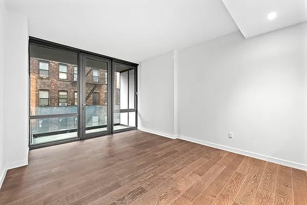 1st image of 302 E 96th St APT 501
