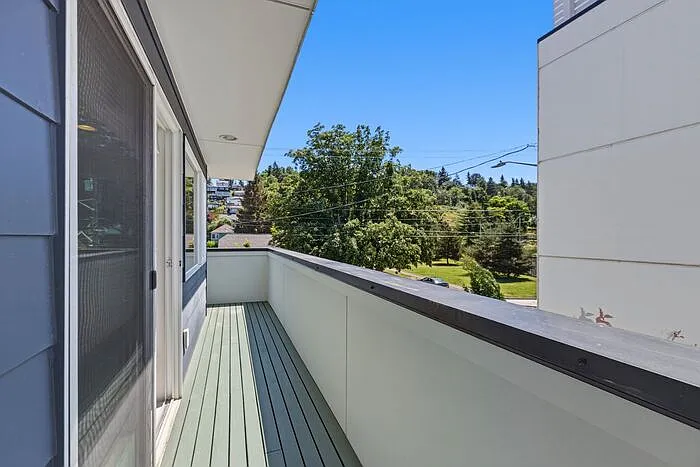 7331 Fauntleroy Way SW — Photo 31