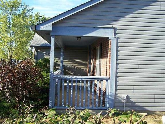 2nd image of 1551 Warren Lake Ct