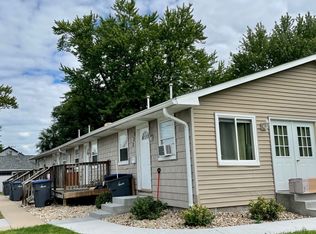 533 2nd Ave W #119, Milan, IL 61264