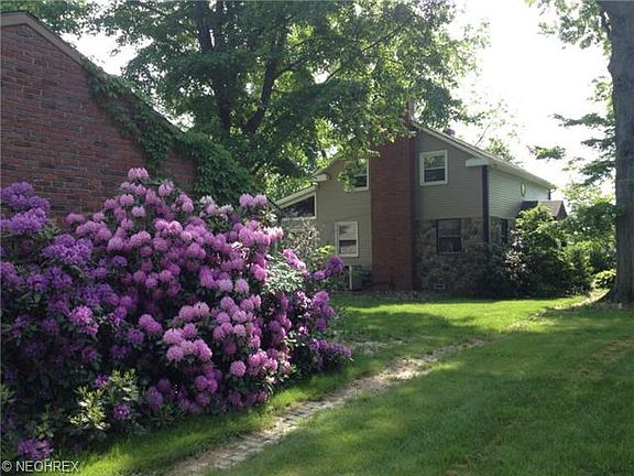 2nd image of 435 Seacrist Ln