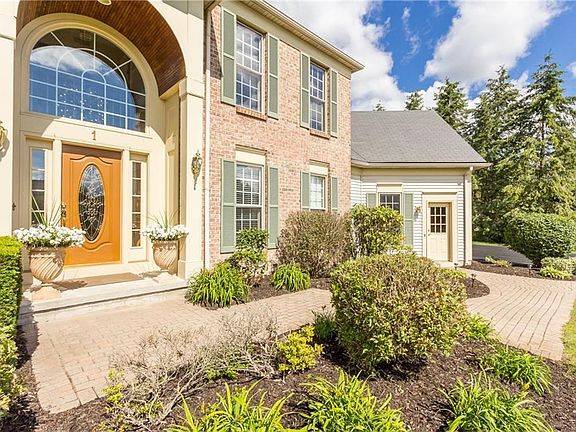 2nd image of 1 Crownwood Cir