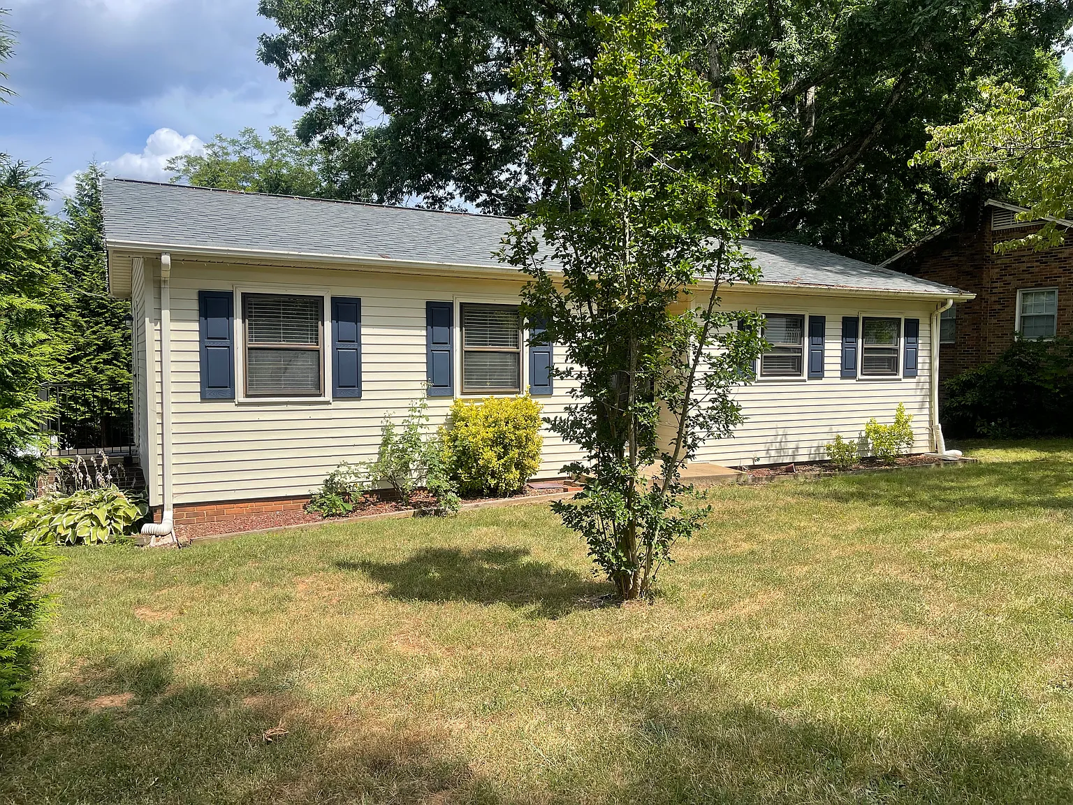 2 bed, 997 sqft, $1,400 — Photo 2