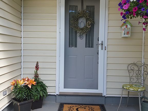 2nd image of 306 Caribou Ct