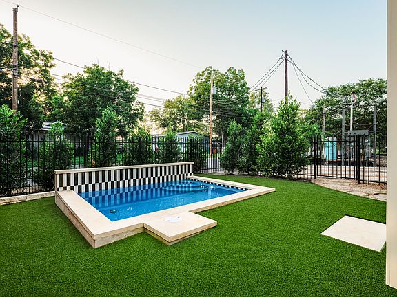 4th image of 4415 Gillis St #1