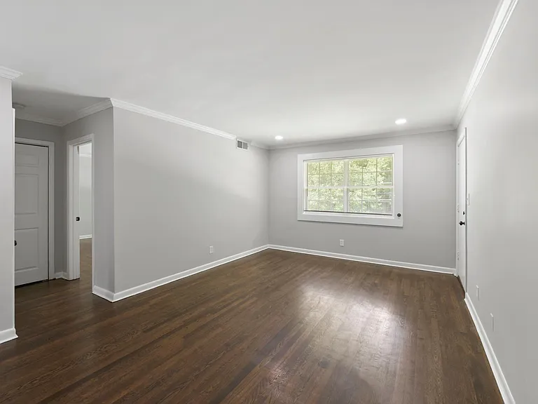 1584 Line St — Photo 17