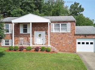1206 Ellen Dr, South Charleston, WV
