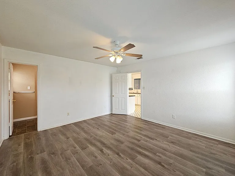4609 Telluride Dr — Photo 10