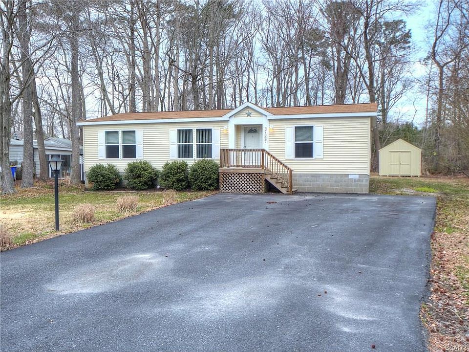 1st image of 37327 Carolina Dr