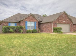 2013 E Queens St, Broken Arrow, OK 74012