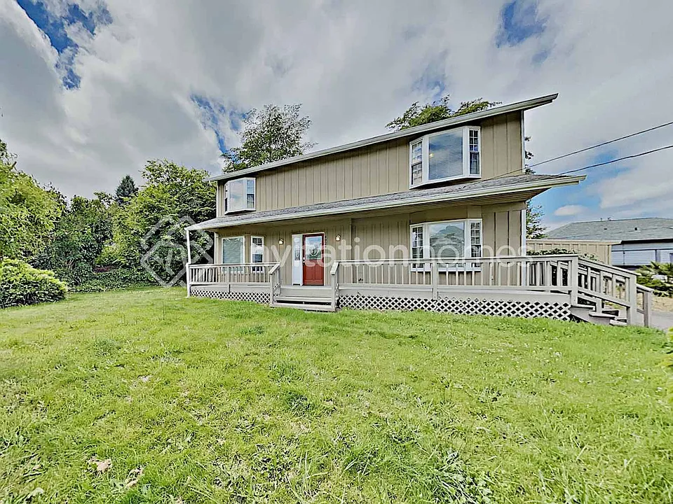4924 La Hal Da Ave NE
