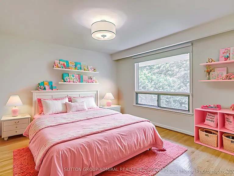 47 Waterloo Ave — Photo 12