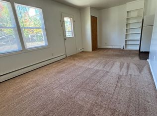 728 Waskin Dr #B, Tecumseh, MI 49286
