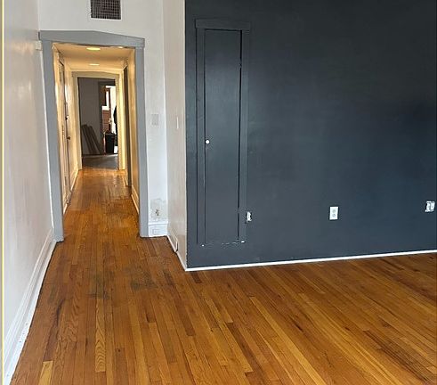 4th image of 113 Harrison St APT 1