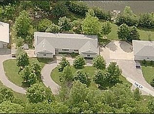 501 Ivy Ln, Troy, IL 62294