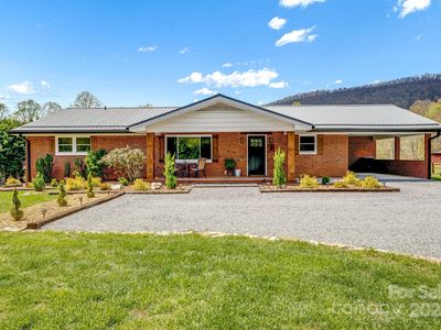 95 Hunters Ridge Rd, Mills River, NC, 28759