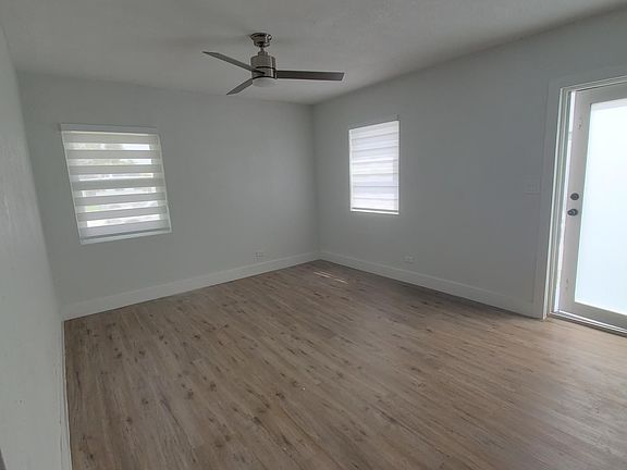 3rd image of 1770 Normandy Dr